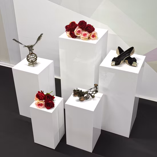 Présentoir de gâteau à fleurs blanches personnalisées, carré Transparent personnalisé, support en acrylique pour magasin